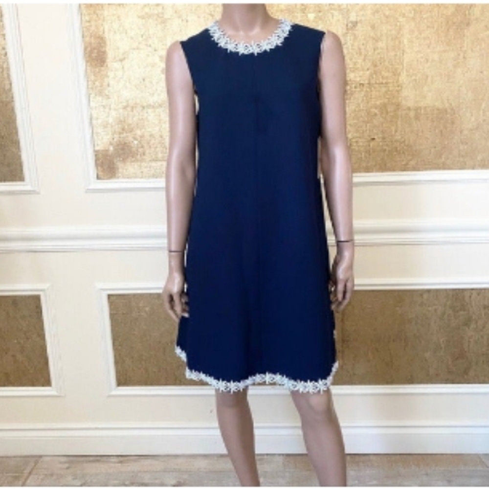 NWT Nanette Lepore navy blue swing with white floral lace trim